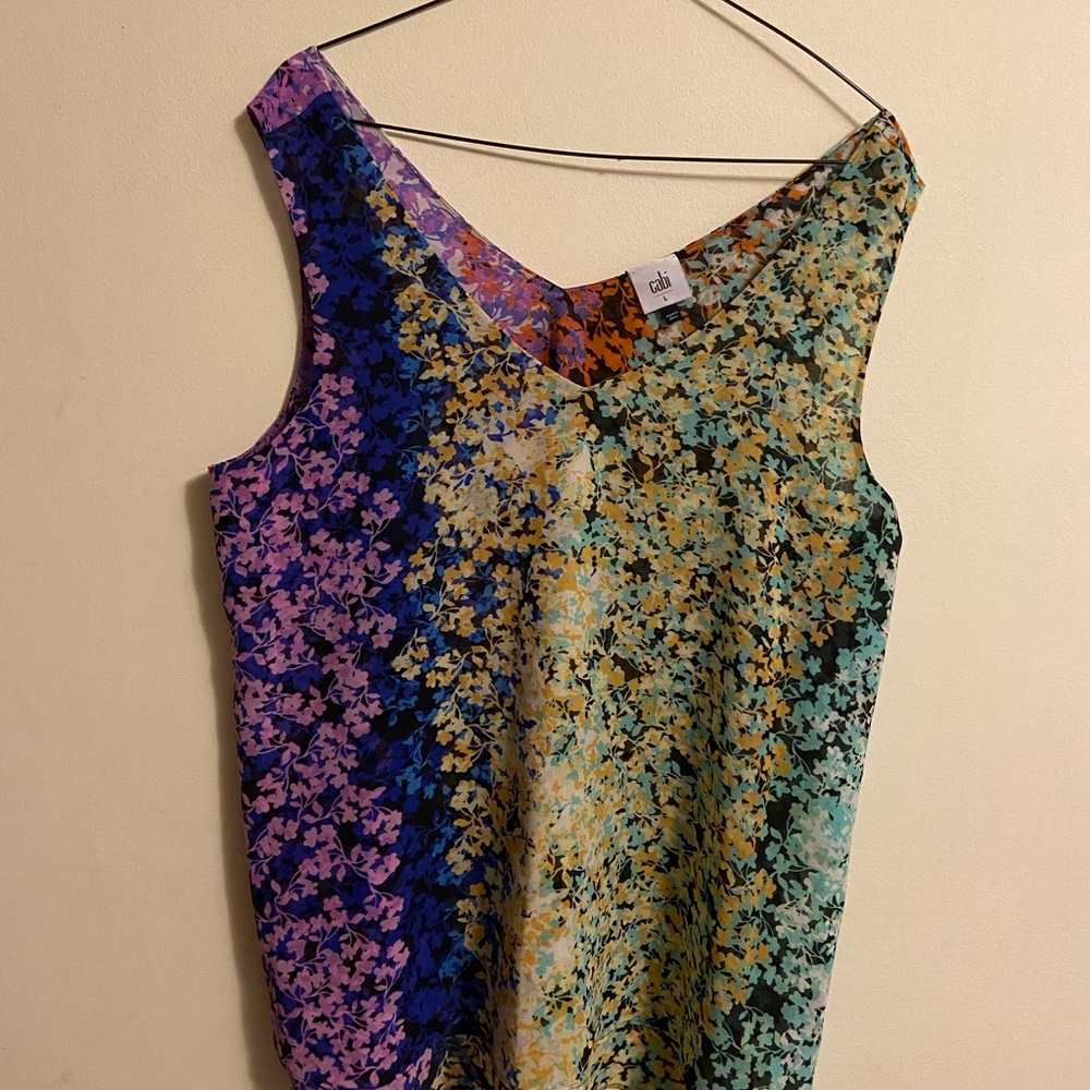 Like new multi colored CAbi tank.   Perfect for Summer.